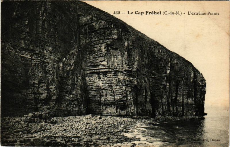 Carte postale ancienne Le Cap Frehel - L'extreme Pointe à Fréhel