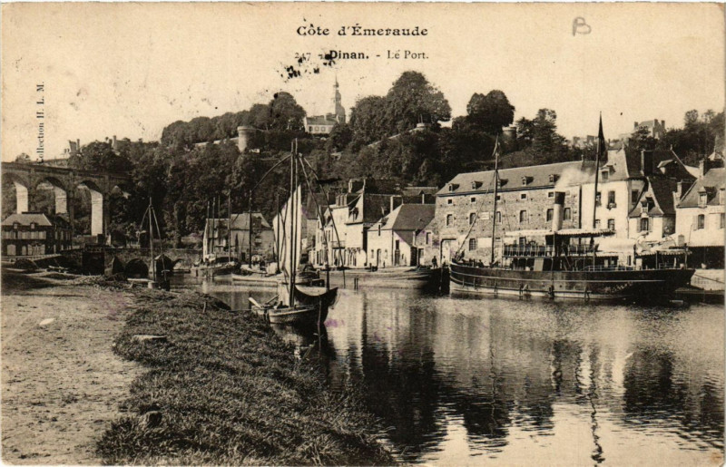Carte postale ancienne Dinan - Le Port à Dinan