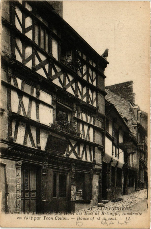 Carte postale ancienne Saint-Brieuc - Maison à Saint-Brieuc