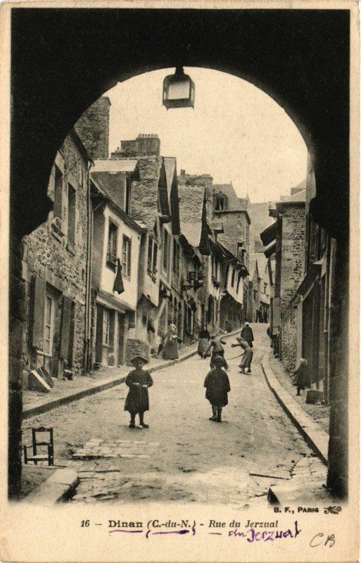 Carte postale ancienne Dinan - Rue du Jerzual à Dinan