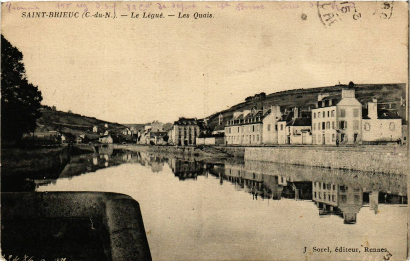 Carte postale ancienne Saint-Brieuc - Le Légué - Les Quais à Saint-Brieuc