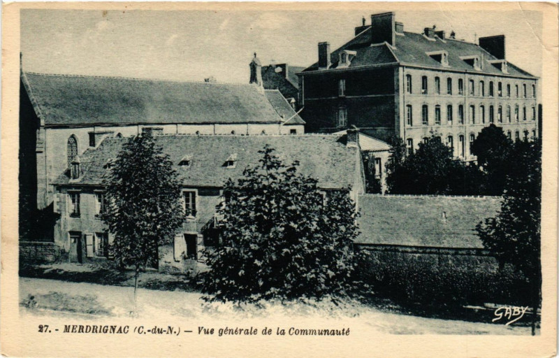 Carte postale ancienne Merdrignac - Vue générale de la Communauté à Merdrignac