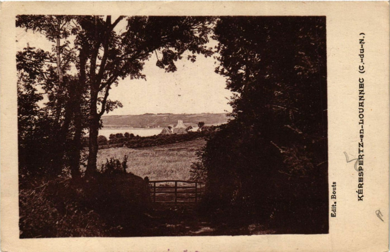 Carte postale ancienne Kerespertz-en-Louannec - Vue à Louannec