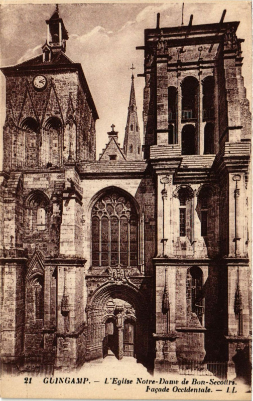 Carte postale ancienne Guingamp - L'Eglise Notre-Dame à Guingamp