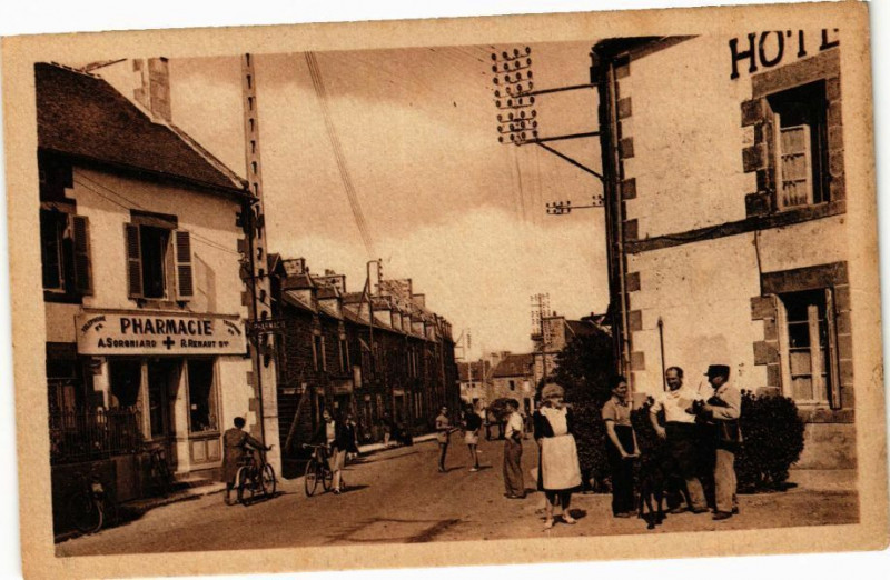 Carte postale ancienne Pleneuf - Rue Pasteur