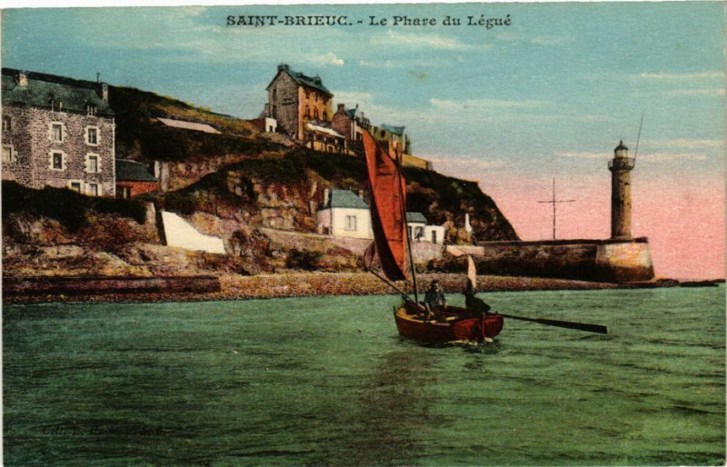 Carte postale ancienne Saint-Brieuc - Le Phare du Légué à Saint-Brieuc