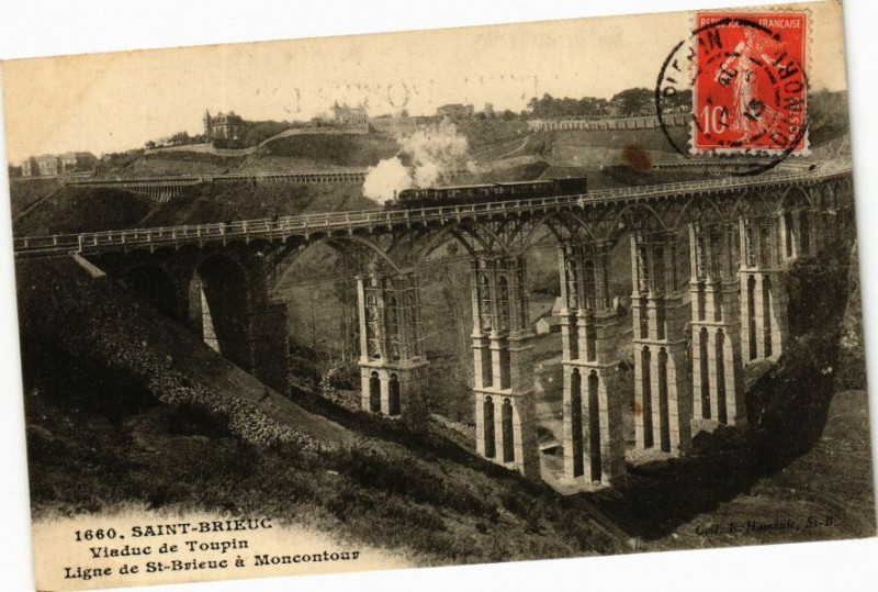 Carte postale ancienne Saint-Brieuc - Viaduc de Toupin - Ligne de Saint-Brieuc a Montcontour à Saint-Brieuc
