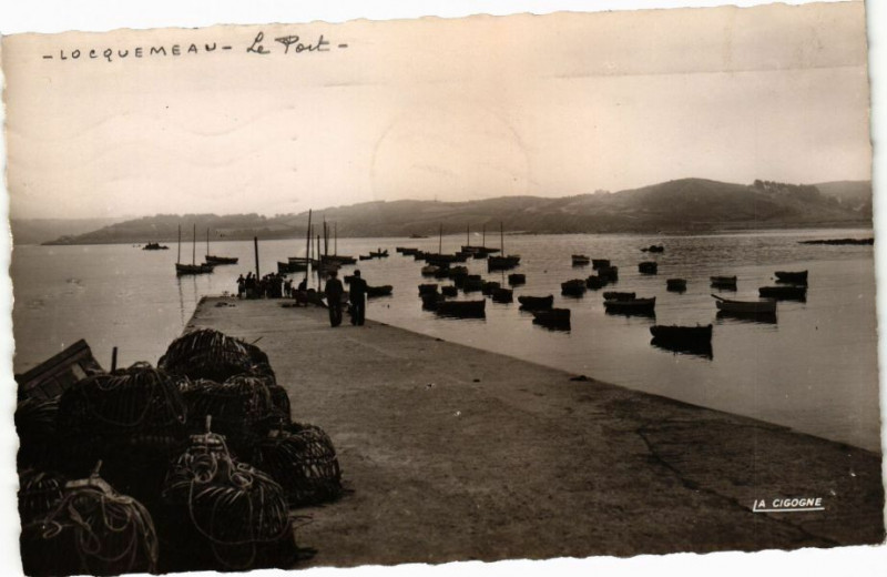 Carte postale ancienne Loquemeau - Le port
