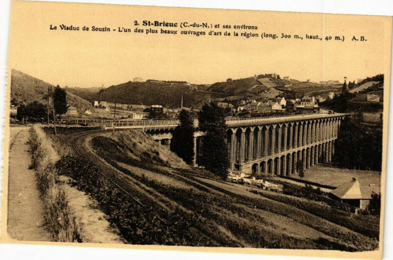 Carte postale ancienne Saint-Brieuc-Le Viaduc de Souzin à Saint-Brieuc