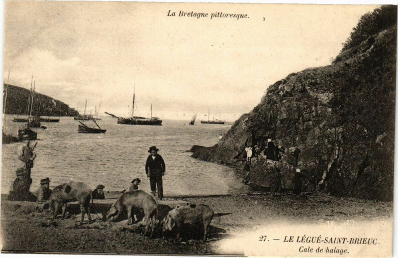 Carte postale ancienne Saint-Brieuc-Le Légué-Cale de halage à Saint-Brieuc