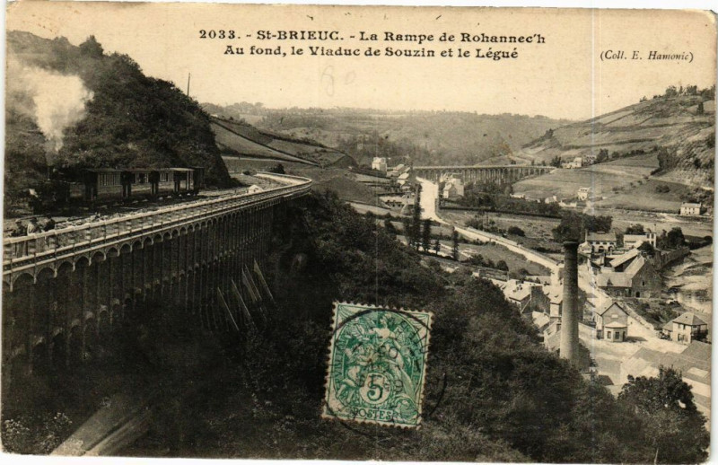 Carte postale ancienne Saint-Brieuc-La Rampe de Rohanech à Saint-Brieuc