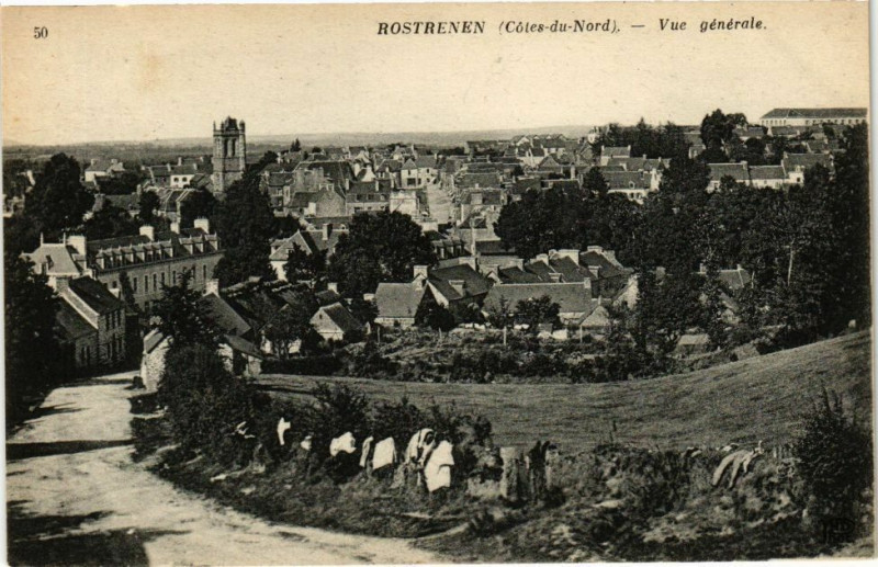 Carte postale ancienne Rostrenen-Vue générale à Rostrenen