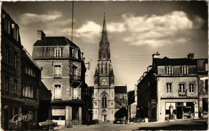 Carte postale ancienne Quintin-Place à Quintin