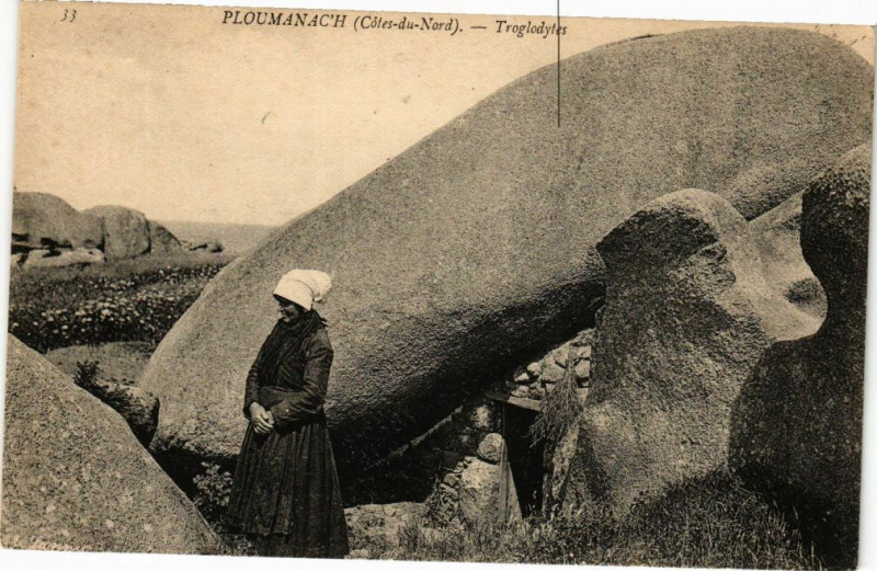 Carte postale ancienne Ploumanach-Troglodytes