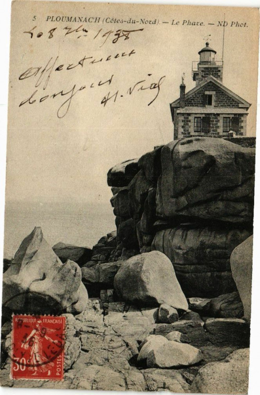 Carte postale ancienne Ploumanach-Le Phare