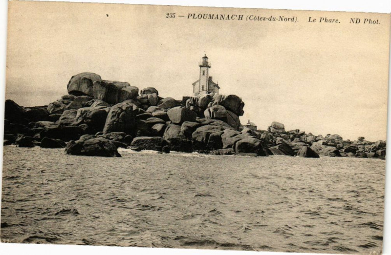 Carte postale ancienne Ploumanach-Le Phare