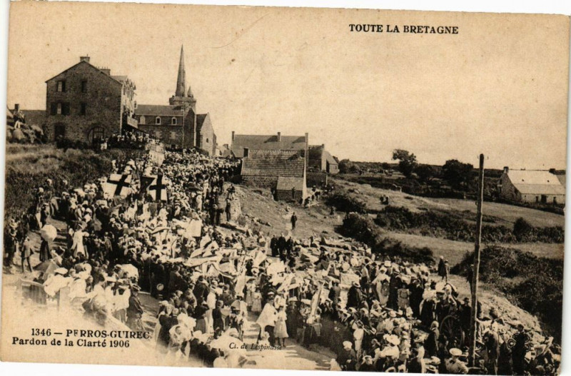 Carte postale ancienne Perros-Guirec-Pardon de La Clarte 1906 à Perros-Guirec