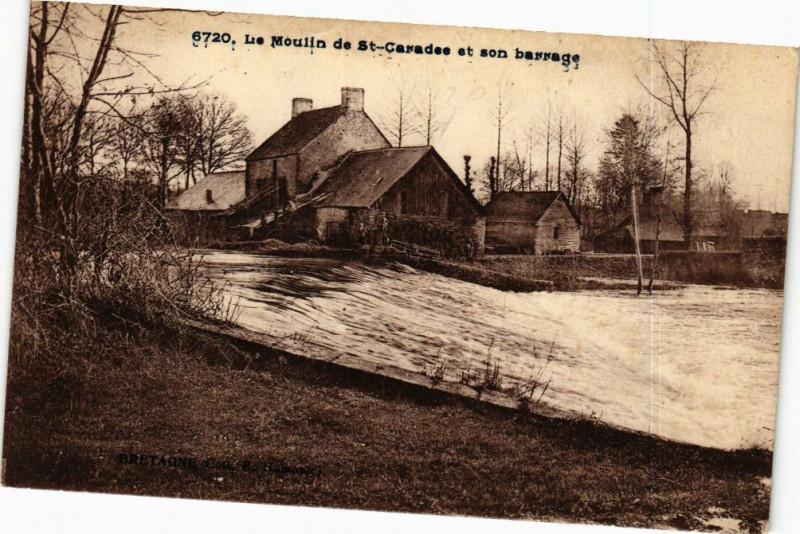 Carte postale ancienne Le Moulin de Saint-Carades et son barrage