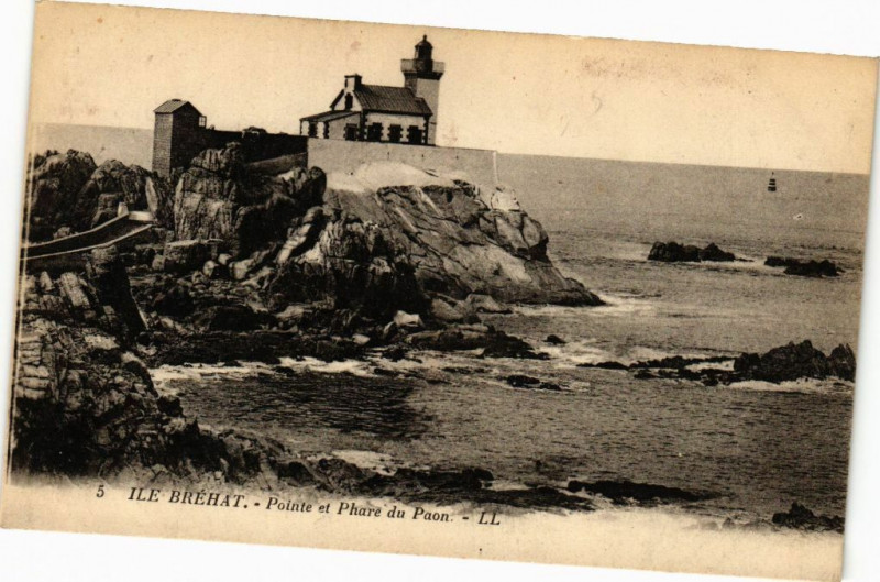 Carte postale ancienne Ile de Brehat-Pointe et Phare du Paon à Île-de-Bréhat