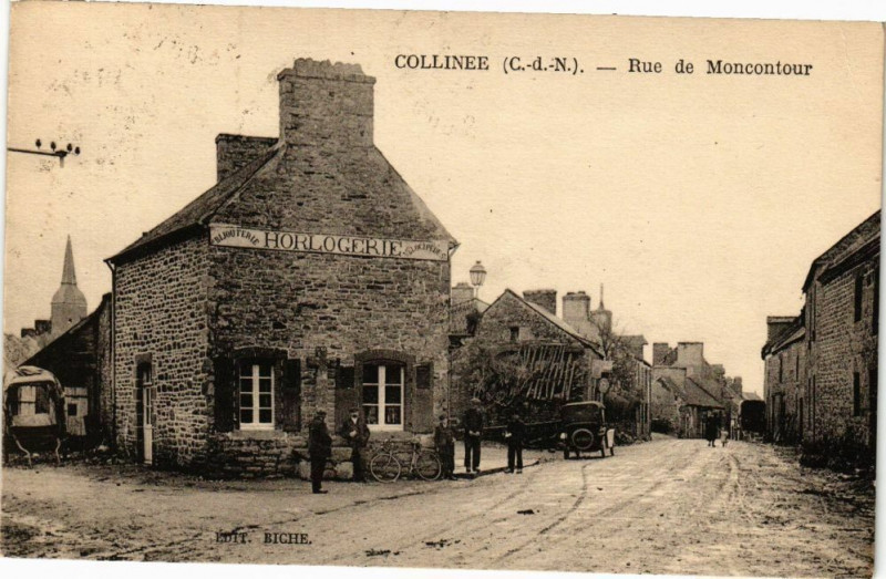 Carte postale ancienne Collinee-Rue de Moncontour à Moncontour
