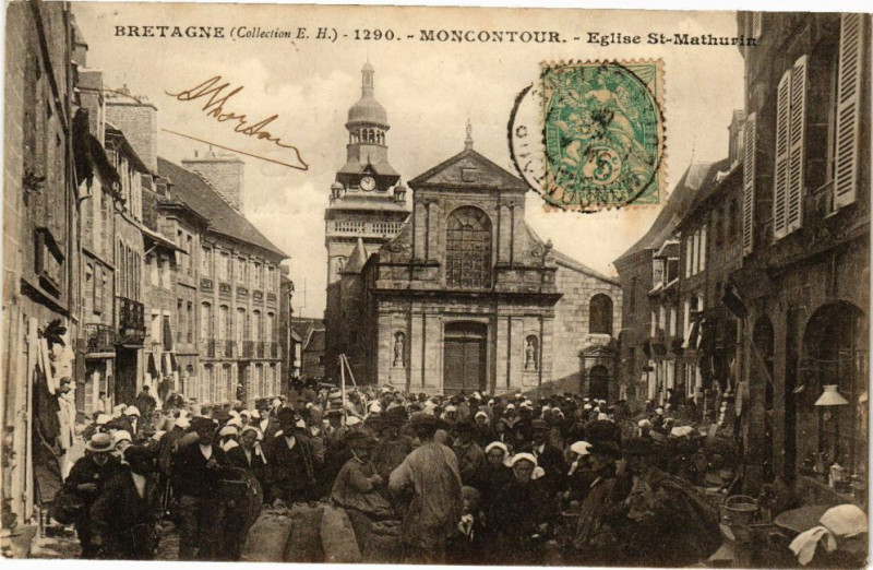 Carte postale ancienne Eglise Saint-Mathurin à Moncontour
