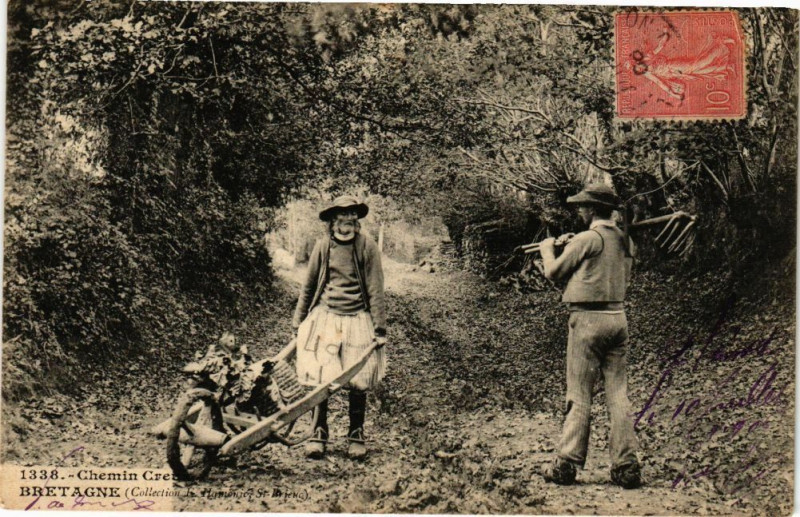 Carte postale ancienne Bretagne-Chemin Creux