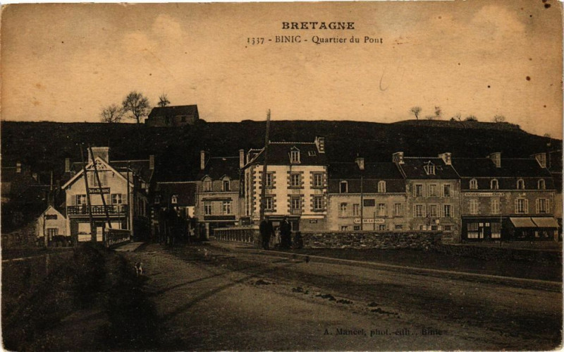 Carte postale ancienne Binic - Quartier du Pont