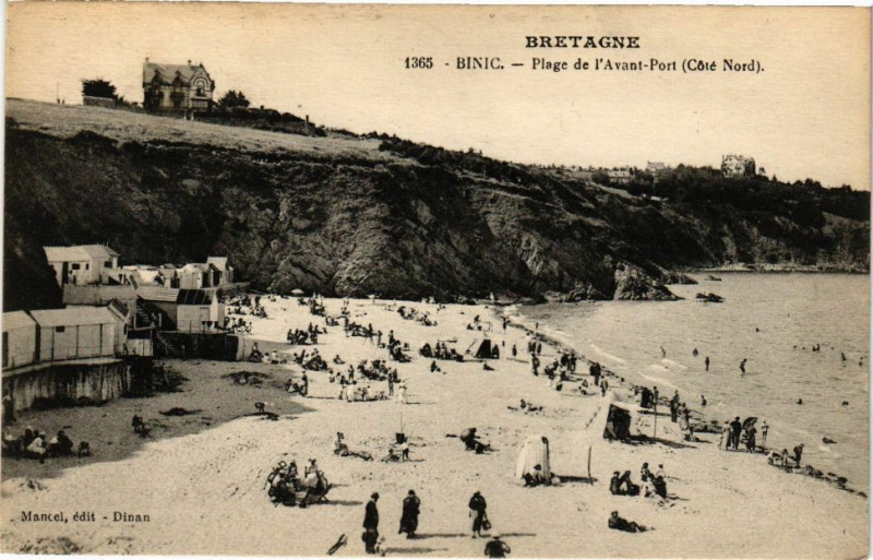 Carte postale ancienne Binic - Plage de l'Avant Port