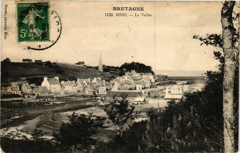 Carte postale ancienne Binic - La Vallée