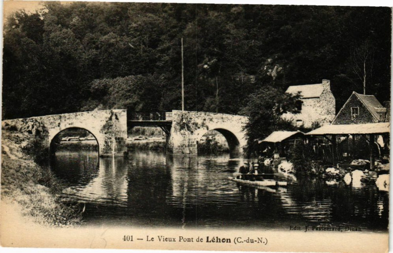 Carte postale ancienne Le Vieux Pont de Léhon