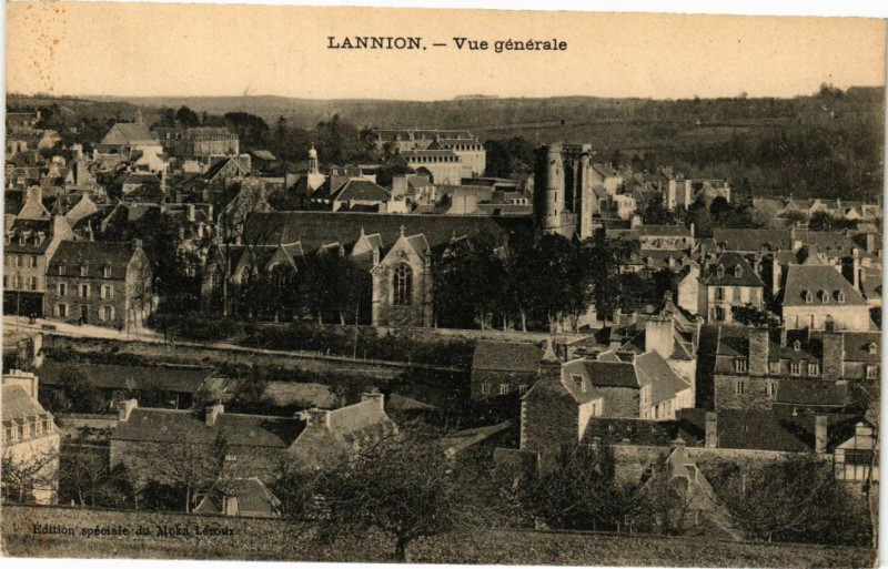 Carte postale ancienne Lannion - Vue générale à Lannion