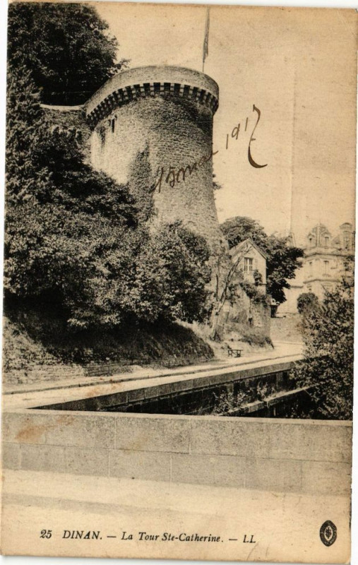 Carte postale ancienne Dinan La Tour Ste-Catherine à Dinan