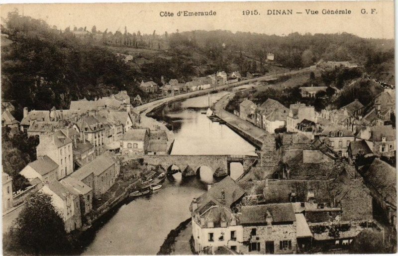 Carte postale ancienne Dinan - Vue générale à Dinan