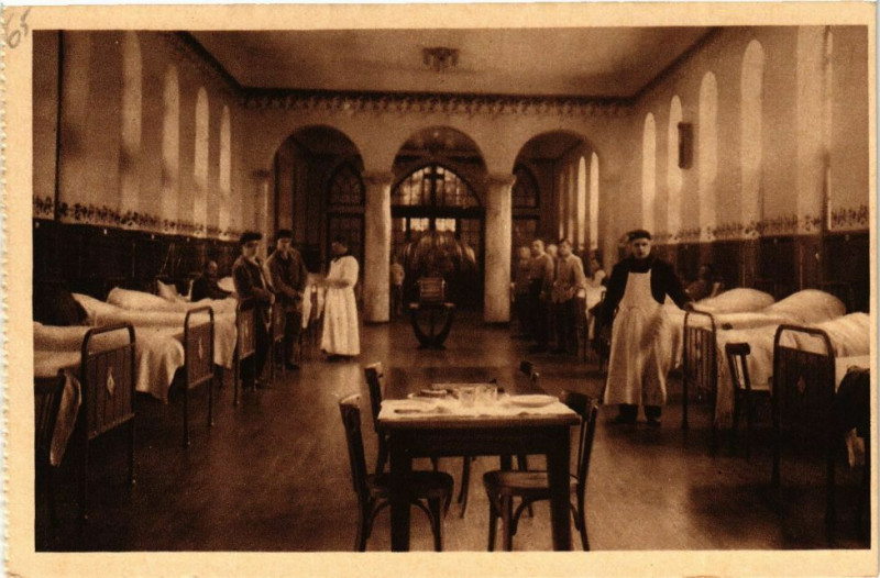Carte postale ancienne Dinan - Lehon-Salle d'Observation à Dinan