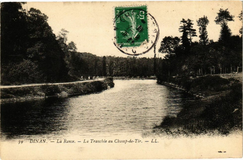 Carte postale ancienne Dinan - La Rance-La Tranchée au Champ de Tir à Dinan