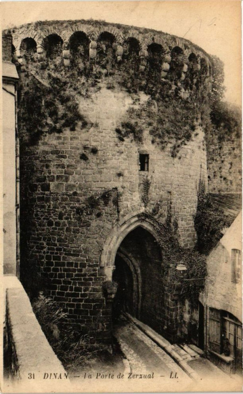 Carte postale ancienne Dinan - La Porte de Zerzual à Dinan