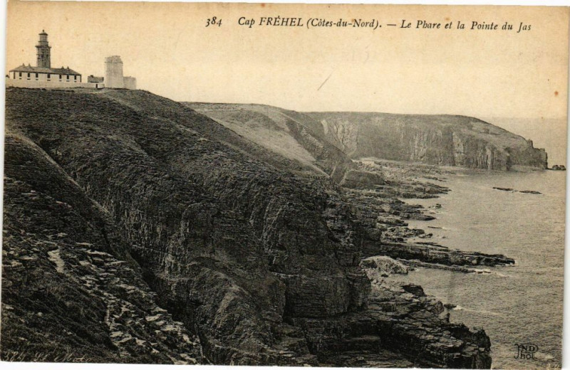 Carte postale ancienne Cap Frehel-Le Phare et la Pointe du Jas