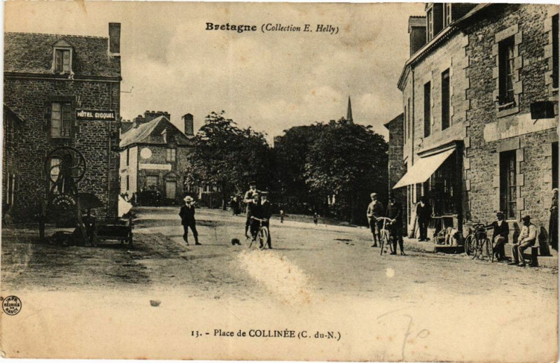 Carte postale ancienne Bretagne-Place de Collinée