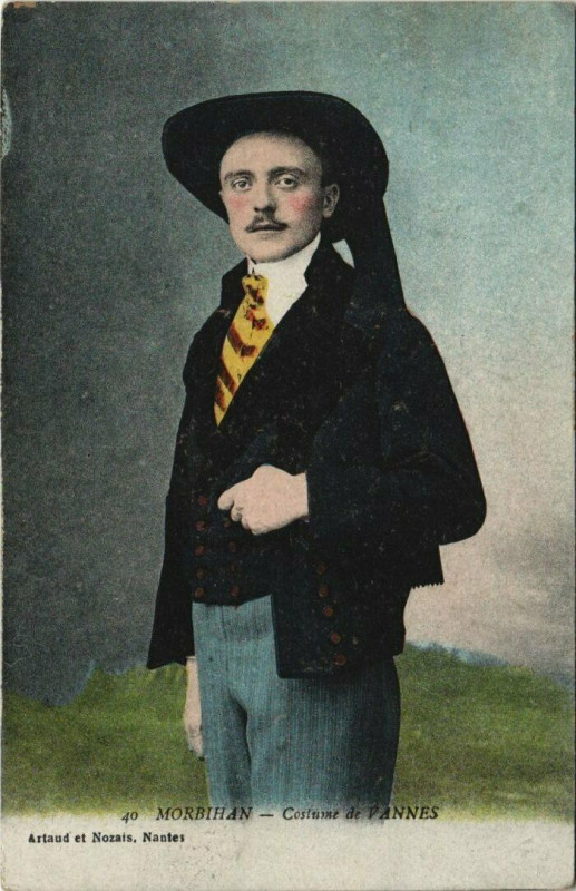 Carte postale ancienne Morbihan - Costume de Vannes Folklore à Vannes