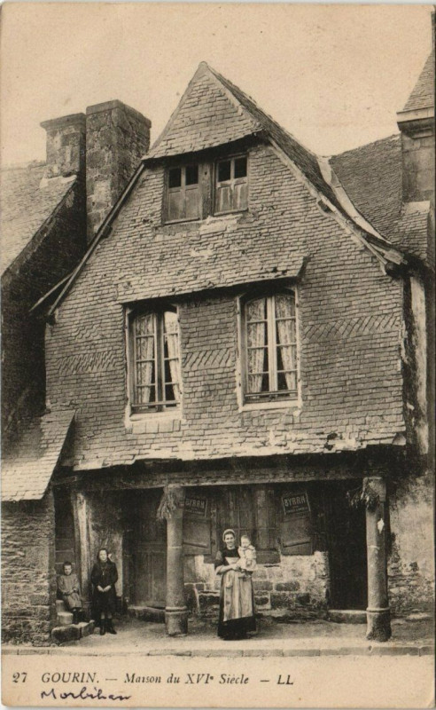 Carte postale ancienne Gourin Maison à Gourin