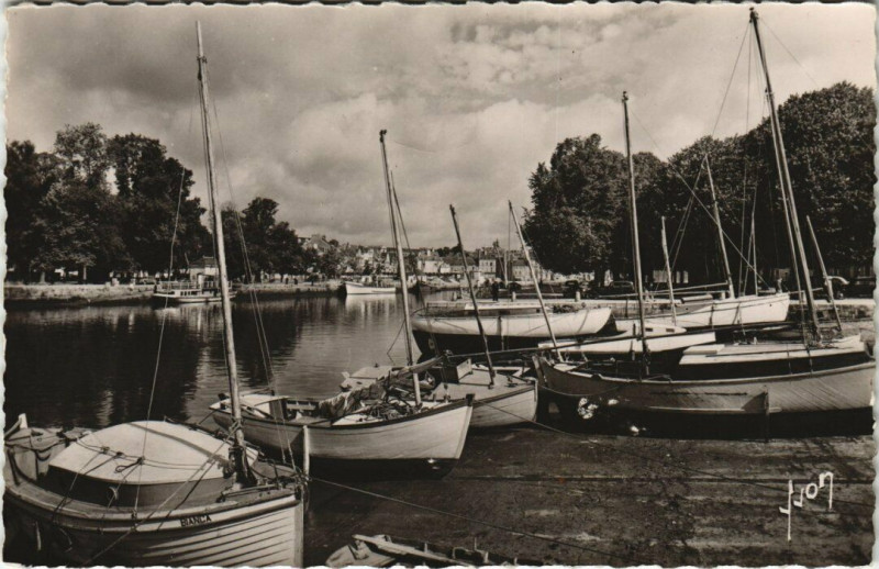 Carte postale ancienne Vannes Le Port à Vannes