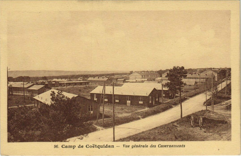 Carte postale ancienne Camp de Coetquidan vue générale