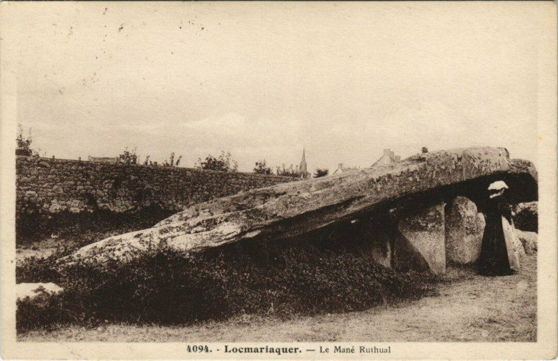 Carte postale ancienne Locmariaquer Le Mané Ruthual à Locmariaquer