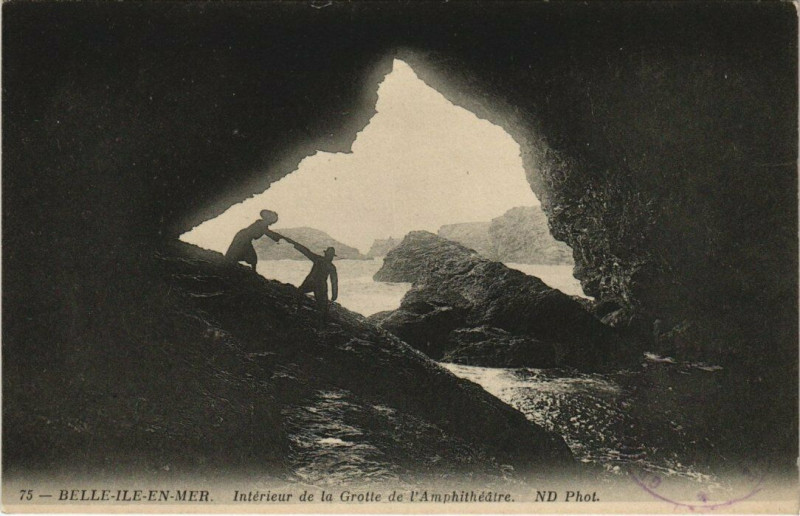 Carte postale ancienne Belle-Ile-en-Mer Grotte de l'Apothicairerie
