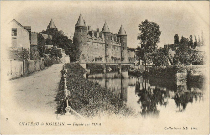 Carte postale ancienne Josselin Le Chateau à Josselin