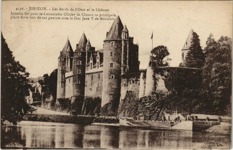 Carte postale ancienne Josselin Le Chateau à Josselin