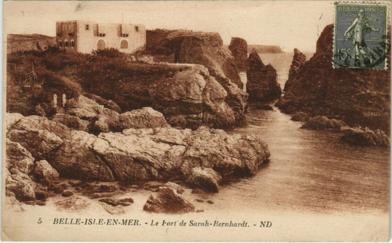 Carte postale ancienne Belle-Ile-en-Mer Fort de Sarah Bernhardt