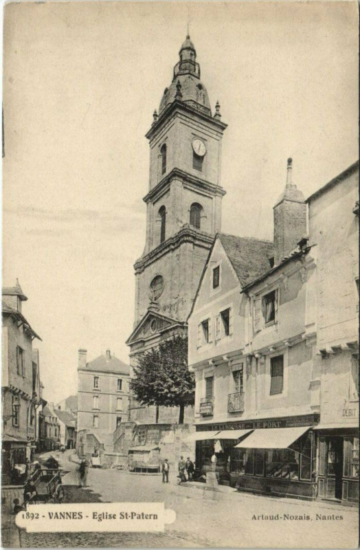 Carte postale ancienne Vannes-Eglise St-Patern à Vannes