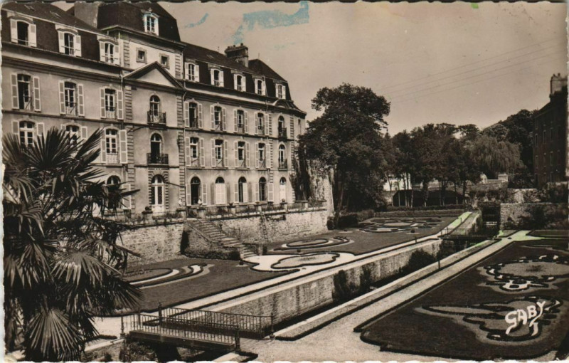 Carte postale ancienne Château de l'Hermine à Vannes