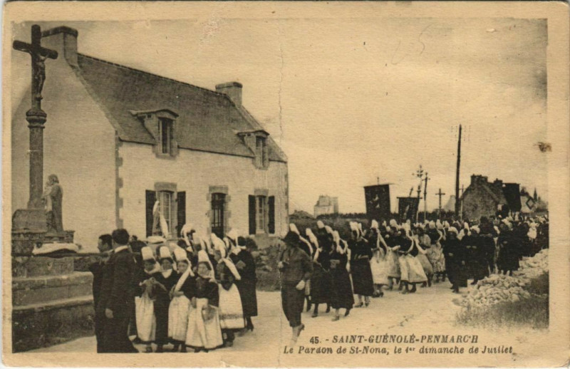 Carte postale ancienne Saint-Guenole-Penmarch - Le Pardon de Saint-None le 1.er dimanche